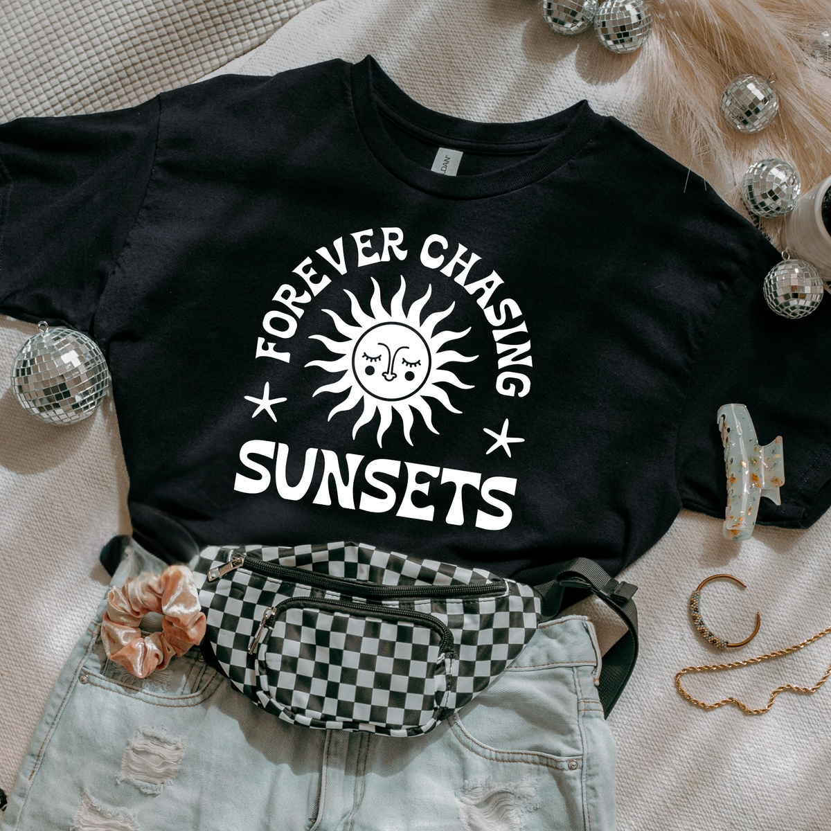 Forever Chasing Sunsets | Graphic Tee